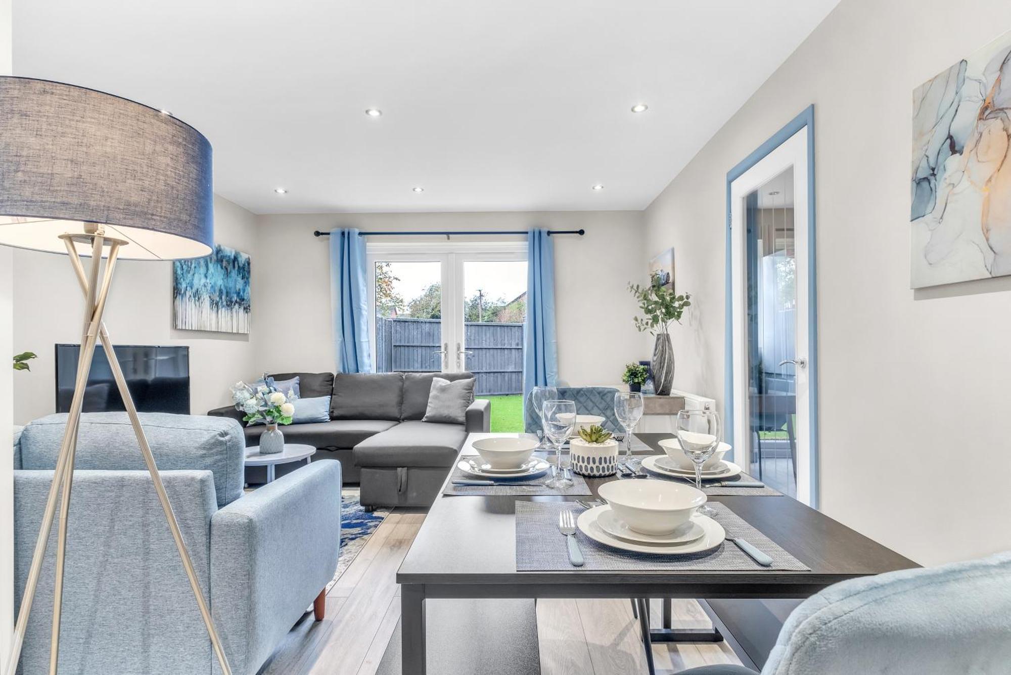 Mk 2-Bedroom Contractor'S Gem, 5 Beds, Sleeps 6, Free Parking Milton Keynes Esterno foto