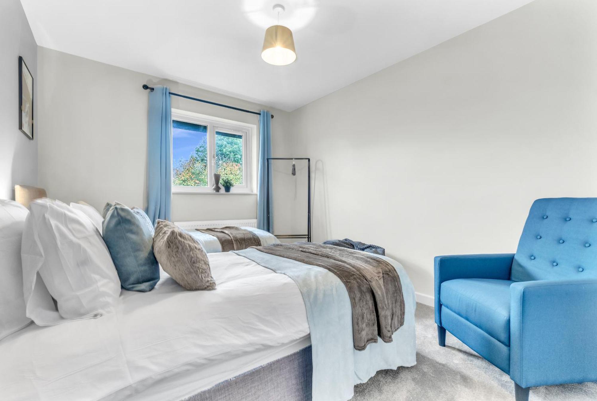 Mk 2-Bedroom Contractor'S Gem, 5 Beds, Sleeps 6, Free Parking Milton Keynes Esterno foto
